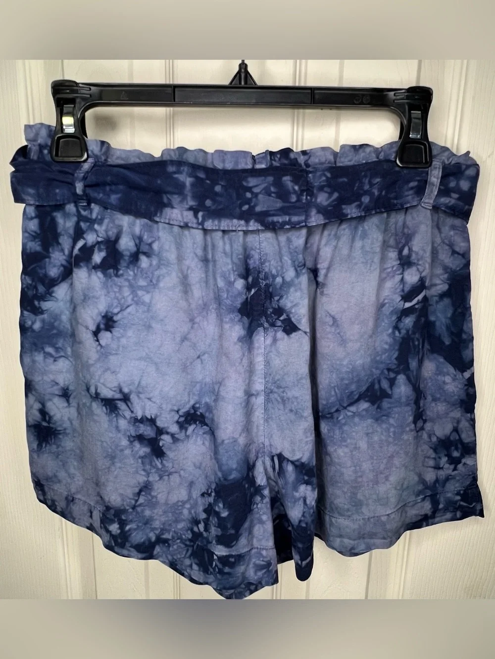 New Anthropologie Cloth & Stone Tie-Dye Blue Paperbag Waist Shorts Tie Belt